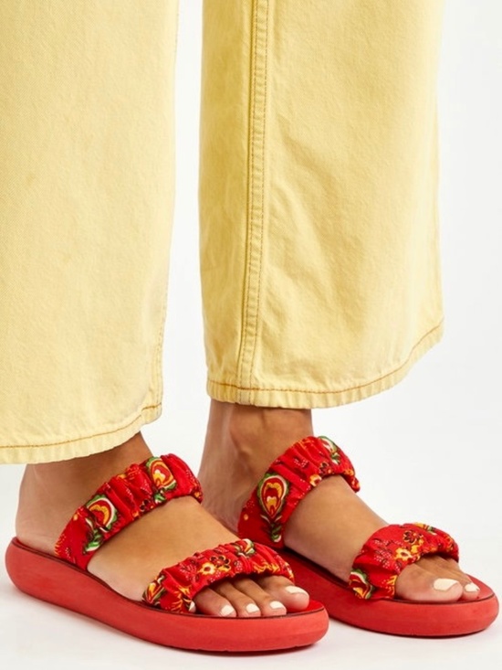 Ancient Greek Sandals Shoes - Funky nwt red Ancient Greek sandals in bandana print size 40